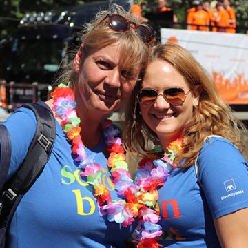 Ina Radermacher (links) und Nathalie Stahlhacke (rechts, beide Personaldisponenten Service in Köln) waren "mittendrin statt nur dabei"