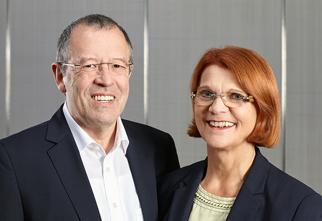 Die Eheleute Hermann und Charlotte Buhl gründeten erfolgreich ihre UNternehmen und sind heute Marktführer in ihrem Bereich.