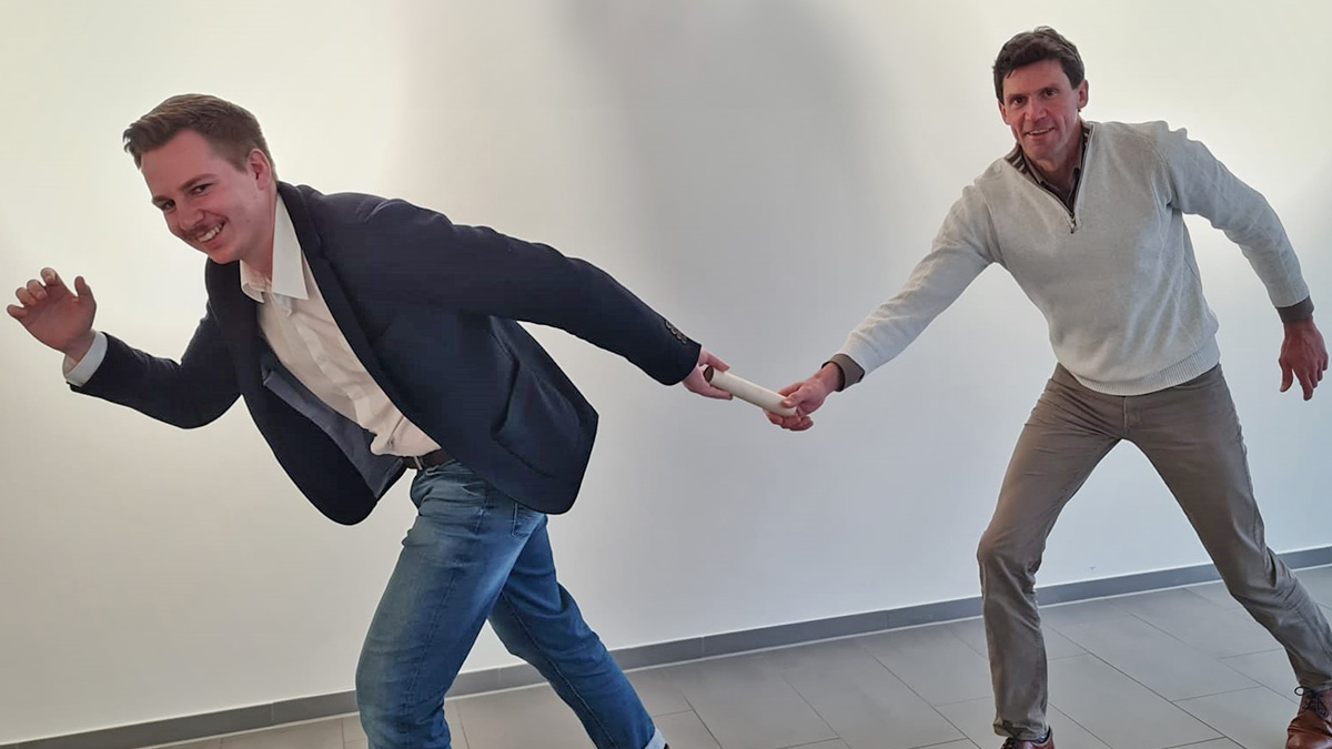 Die Leitung der Niederlassung Augsburg wird von Regionalleiter Martin Öhlhorn an Lars Zeller übergeben.